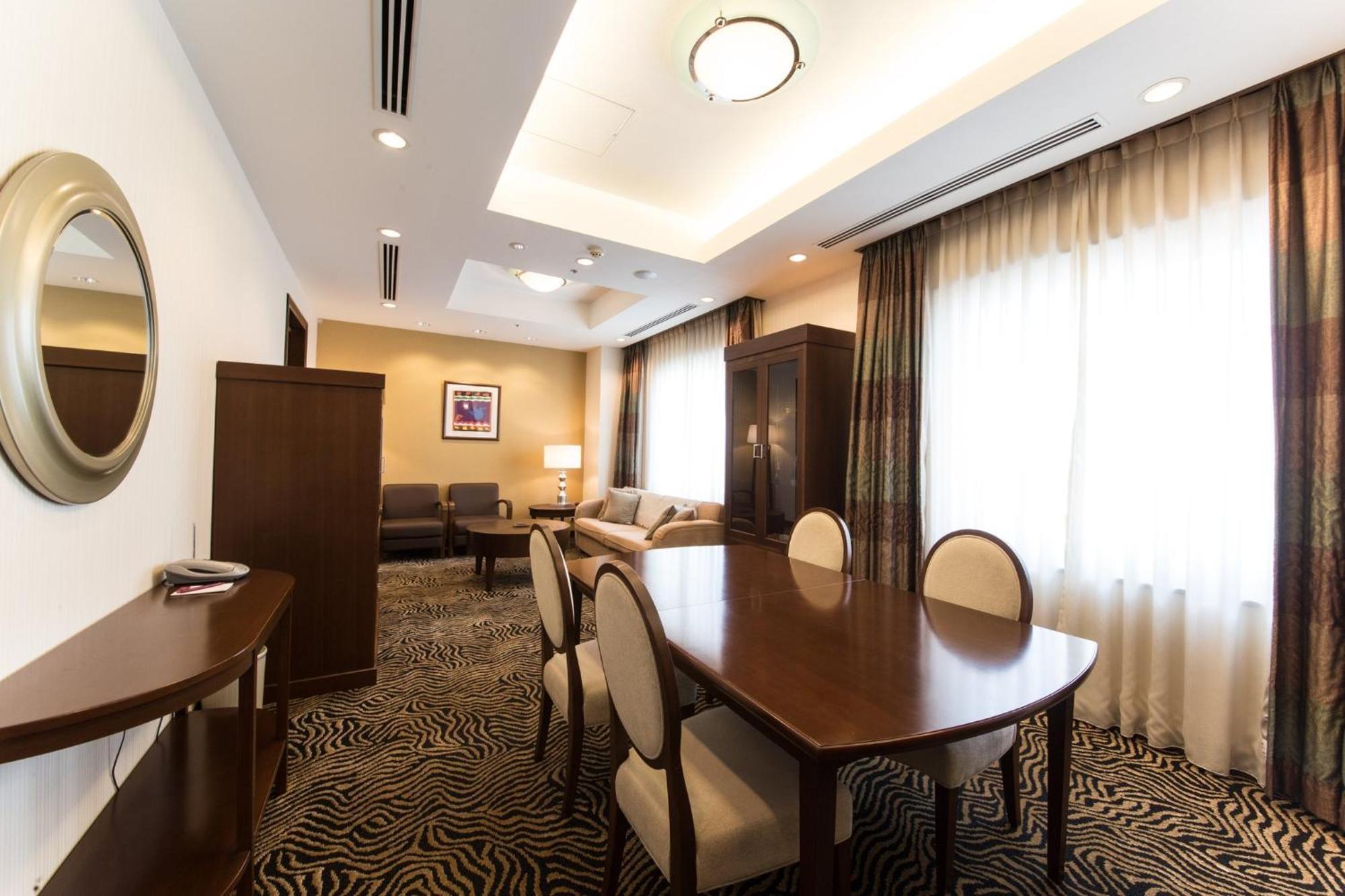 Готель Ana Crowne Plaza Yonago By Ihg Екстер'єр фото