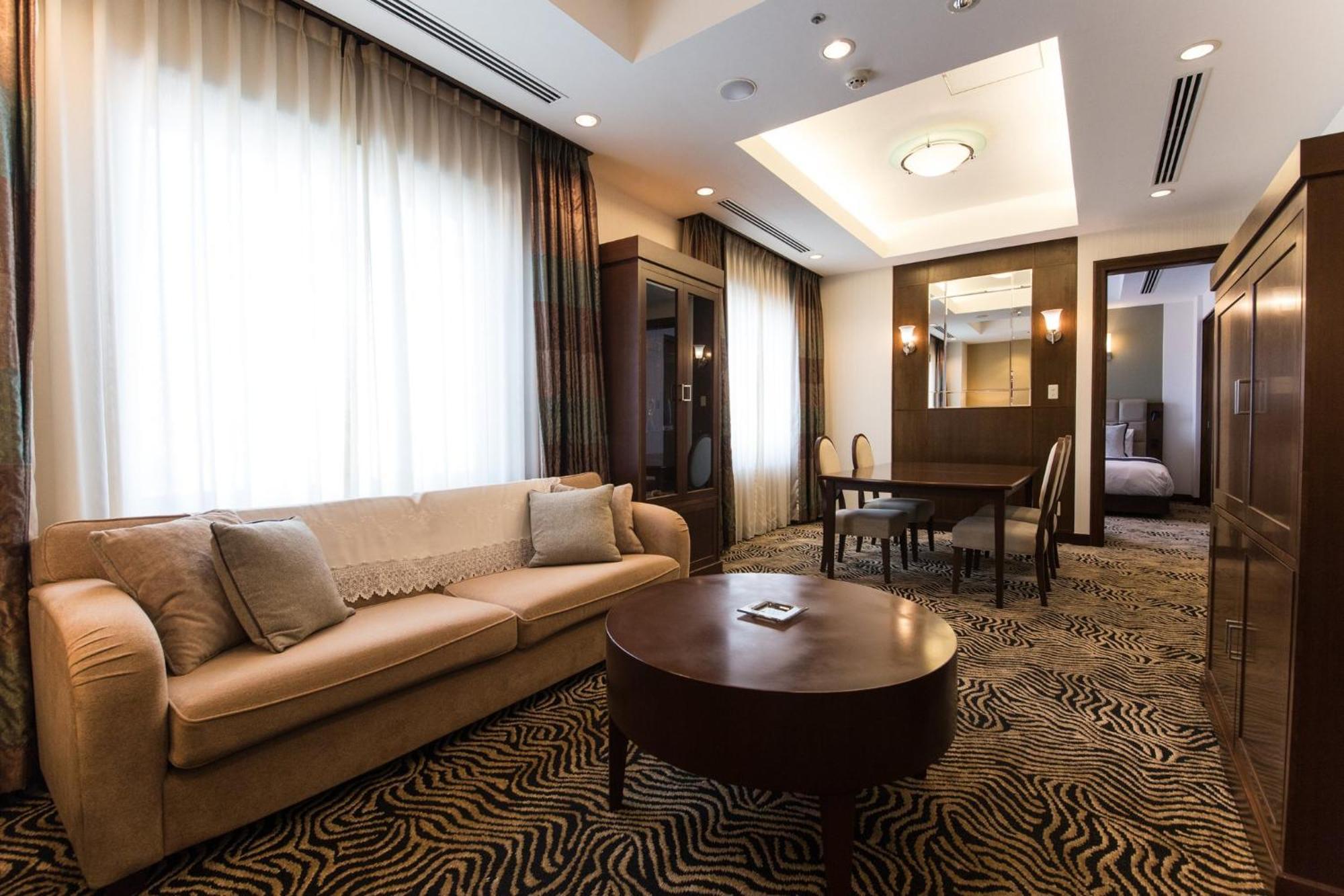 Готель Ana Crowne Plaza Yonago By Ihg Екстер'єр фото